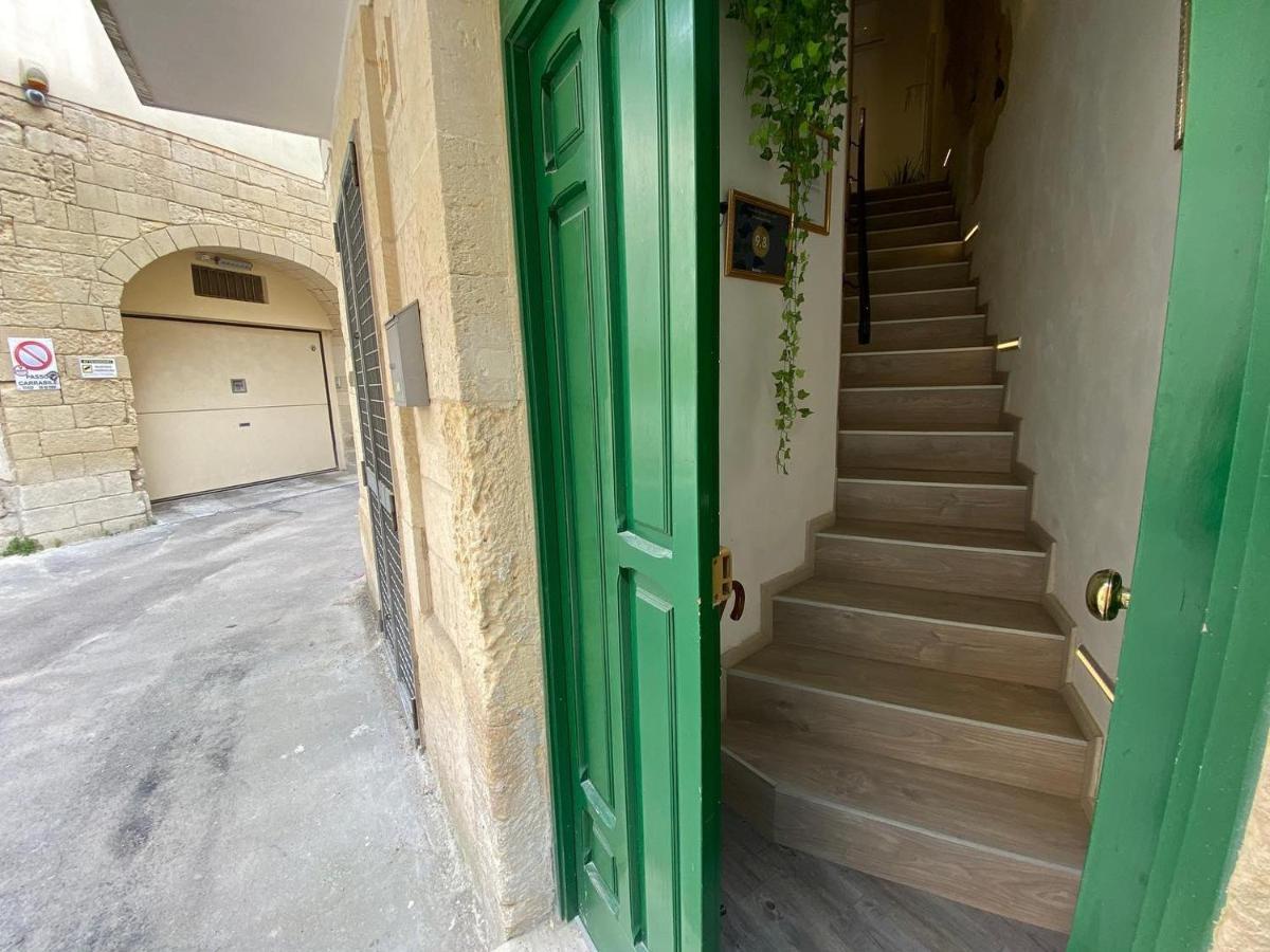 Il Giardino Di Sybar Leilighet Lecce Eksteriør bilde